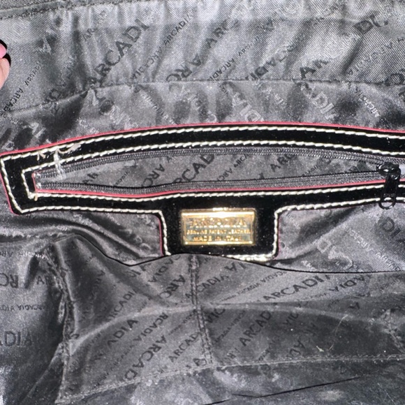 Arcadia Satchal - Picture 8 of 8